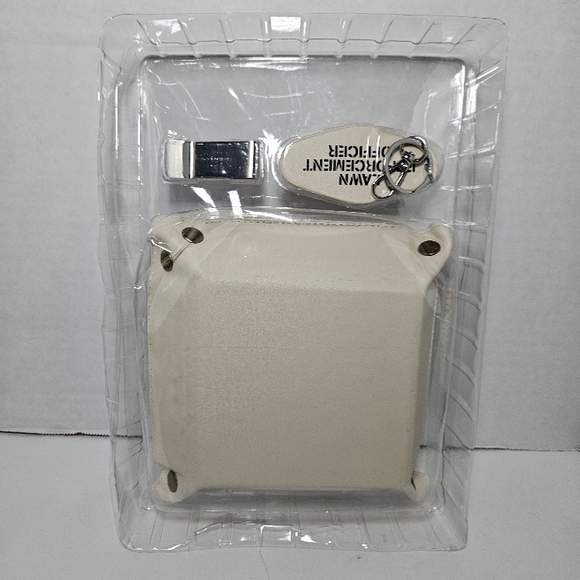 We Ride at Dawn Tray Set with Keychain and Money Clip - Picture 5 of 5